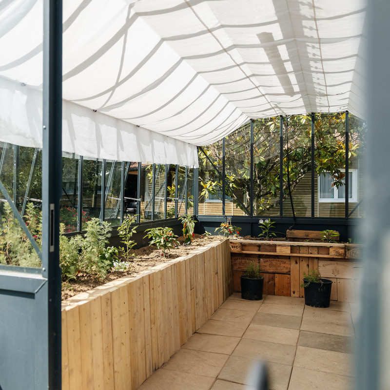 Glashaus CLASSIQUE Breite 2,75 m mit Aluminiumsockel